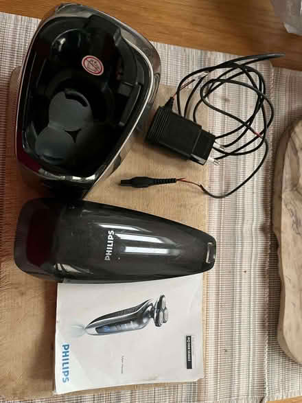 Photo of free Philips Electric shaver RQ1000 series (Trumpington Ward CB2) #2