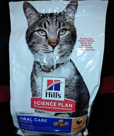 Photo of free Hill's cat food adult oral care (Rotherhithe SE16) #1