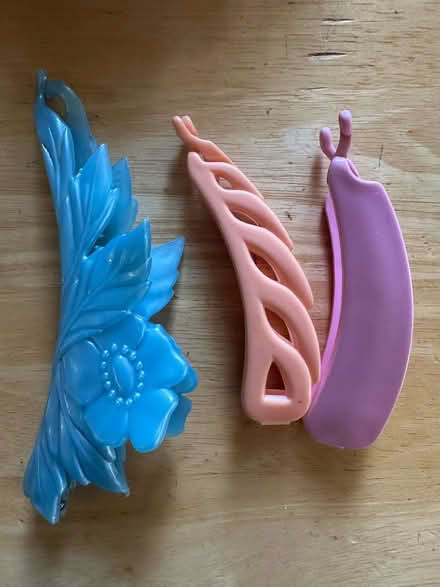 Photo of free Scrunchies, head bands and clips (Oakland) #3