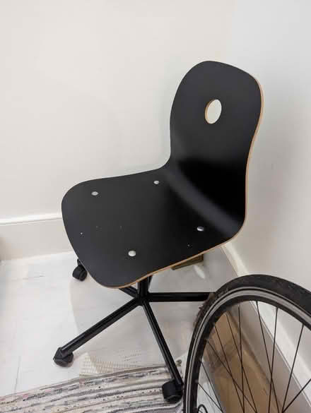Photo of free Black desk chair - swivel (Alexandra Palace N22) #3