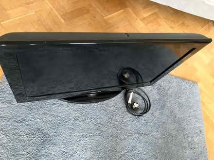 Photo of free 32” Samsung TV (BN3) #2