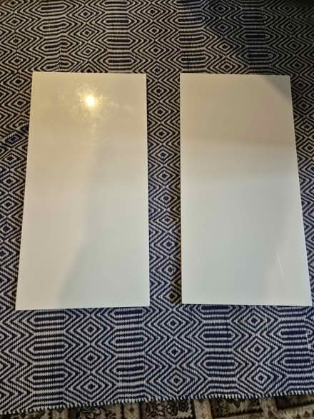 Photo of free Dinning table (Fleetville AL1) #3
