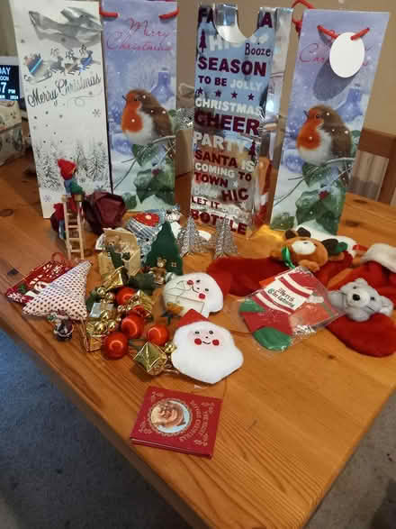 Photo of free Christmas decs bags & stockings (centre Banbury OX16) #1