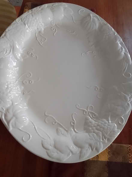 Photo of free Large platter (Bridlewood (Kanata South)) #1