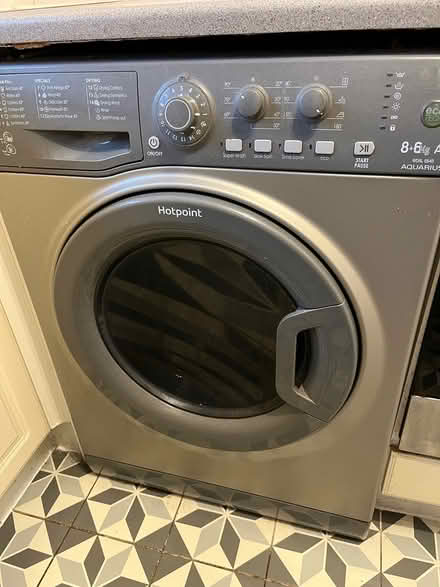 Photo of free Hotpoint Aquarius washer dryer (Deptford SE8) #2