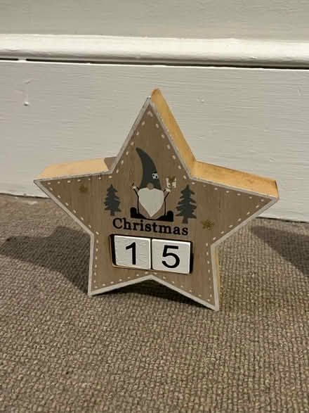 Photo of free Countdown to Christmas ornament (Hammersmith W6) #1