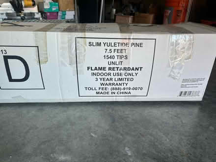 Photo of free 7.5 ‘ Christmas tree (Frisco) #2