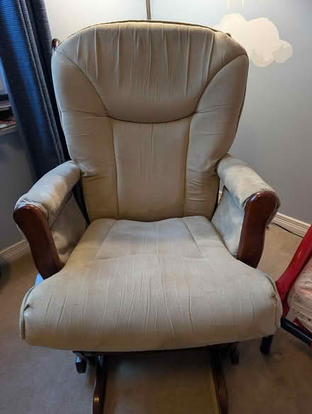 Photo of free Glider (Junction (Toronto)) #3