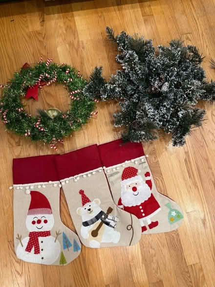 Photo of free Christmas Decorations (Chevy Chase) #1