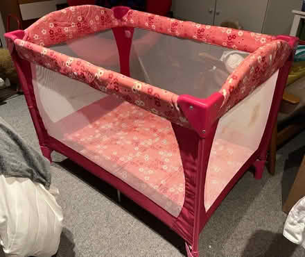 Photo of free Travel cot (West Ealing (W13)) #1