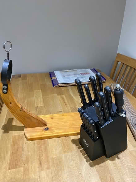 Photo of free Kitchen knife set (Barnet) #2