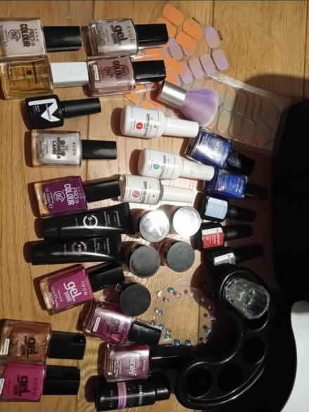 Photo of free Nail varnishes (MK41) #1