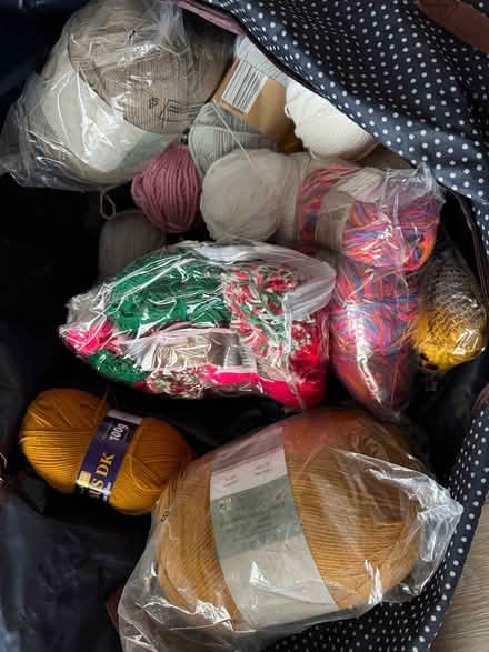 Photo of free Yarn & crafts (Upton CH49) #2
