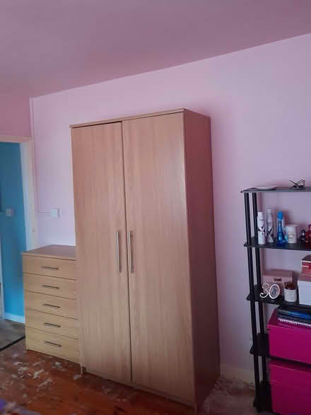 Photo of free Wardrobe and two chest of drawers (Kenton HA3) #1