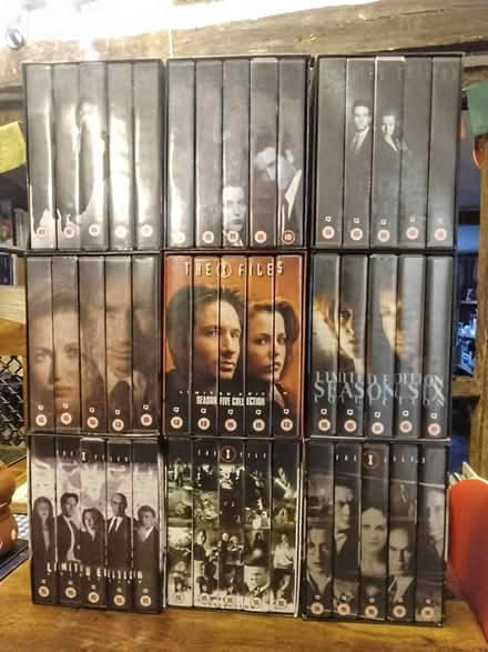 Photo of free X-Files videos. Seasons 1 - 9 (Boxford CO10) #1