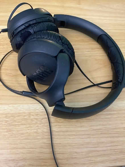 Photo of free π§ JBL Tune 500 headset (Richmond TW9) #4