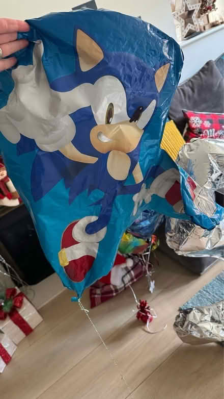 Photo of free Sonic and 5 balloons (Kings Hill) #4