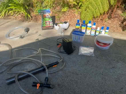 Photo of free Aquarium Fishkeeping supplies (Woodside Plaza - Redwood City) #1