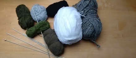 Photo of free Balls of wool (Lamborough Hill OX1) #1