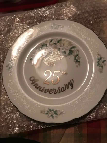 Photo of free 25th Anniversary plate (Oswestry SY11) #1