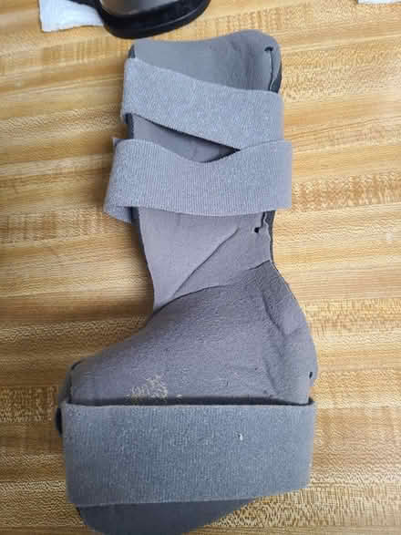 Photo of free Wrist/arm brace (South of 10th in Gilroy) #1
