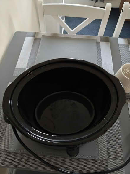 Photo of free 3.7 litre slow cooker (M33 Sale) #2