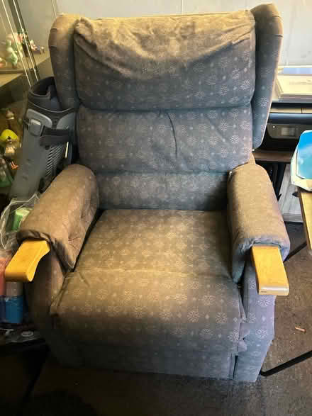 Photo of free Electric recliner/ standing chair (Carlton hill NG4) #1