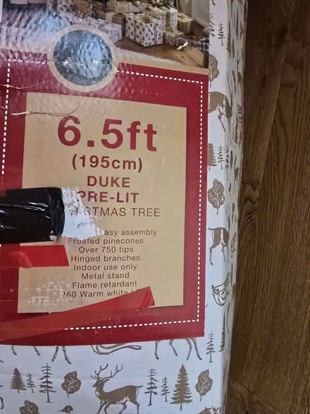 Photo of free Christmas Tree - 6.5ft - pre lit with 260 warm lights (Walton Lea WA4) #2