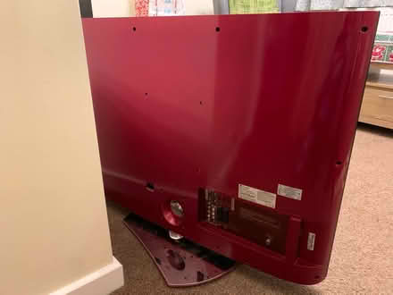 Photo of free LG Full HD TV (made 2008) 37” screen (Shinfield RG2) #2
