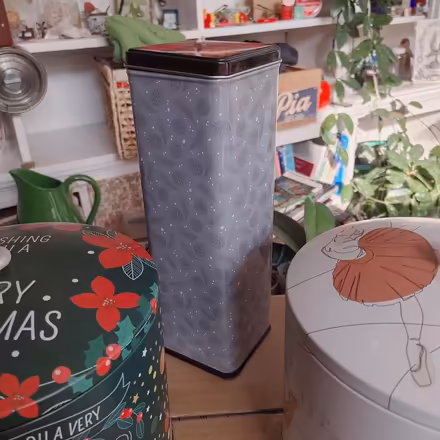 Photo of free Seasonal Tins (Trinity Bellwoods) #4