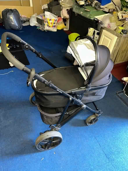 Photo of free Baby Travel System (Montrose Ave Welling) #2