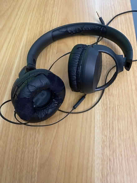 Photo of free π§ JBL Tune 500 headset (Richmond TW9) #2
