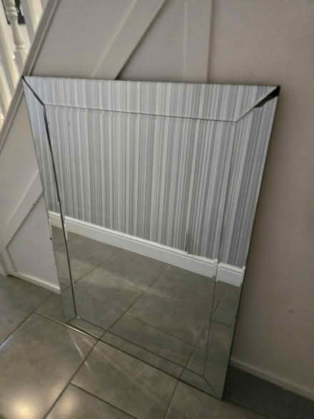 Photo of free Large mirror (Flitwick) #2
