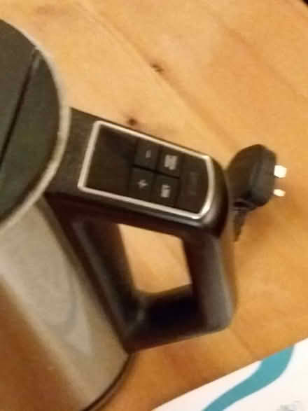 Photo of free adjustable temp kettle needs repair (Westbury Fields BS9) #4