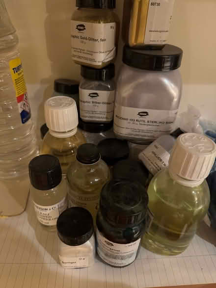 Photo of free Oil painting supplies (Pimlico SW1V) #2