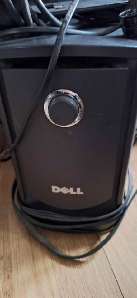 Photo of free DELL soundaround computer speakers (Welling) #2