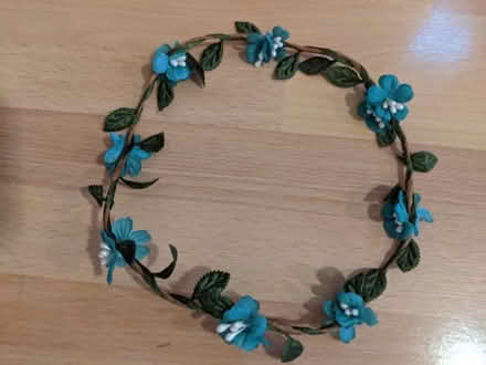 Photo of free Hair Decoration and Necklace (Banstead) #1