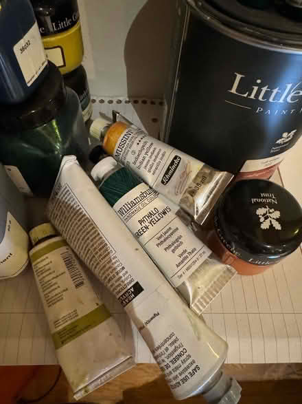 Photo of free Oil painting supplies (Pimlico SW1V) #1