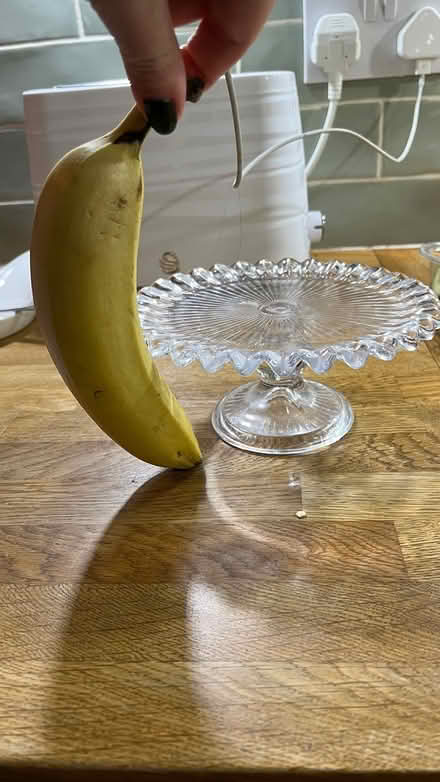 Photo of free Small glass cake stand (SG6 3) #4