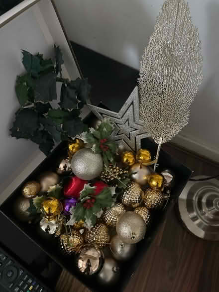 Photo of free Xmas decorations (TW13) #1