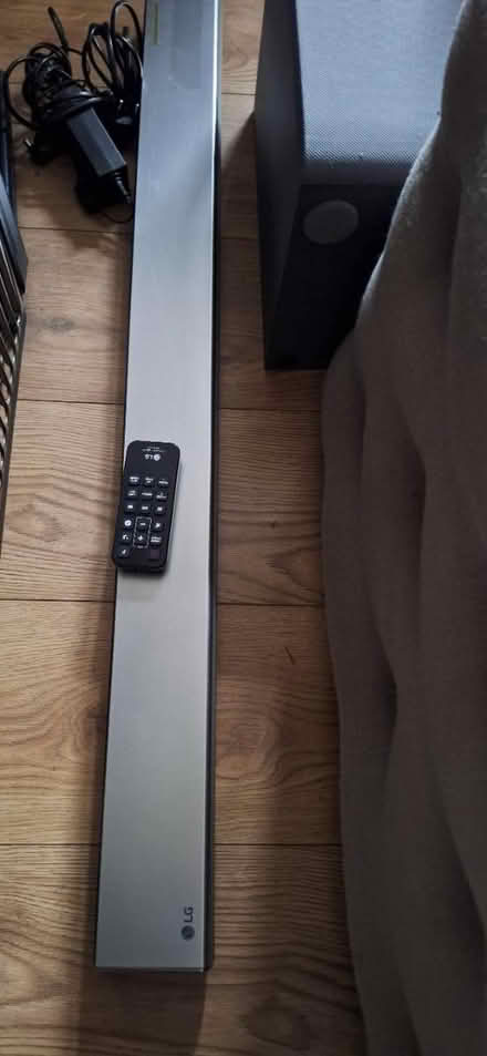 Photo of free LG soundbar & sub woofer (Welling) #1