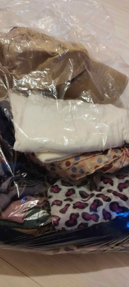 Photo of free Scarves (Wd18) #1