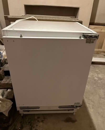 Photo of free Integrated fridge (Heaton Chapel SK4) #3