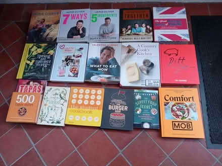 Photo of free cookery books (Nyetimber PO21) #1
