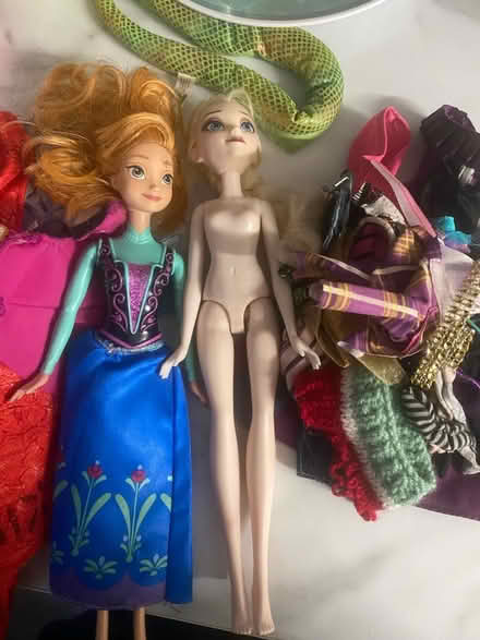 Photo of free Barbie type dolls (Bletchley MK3) #2