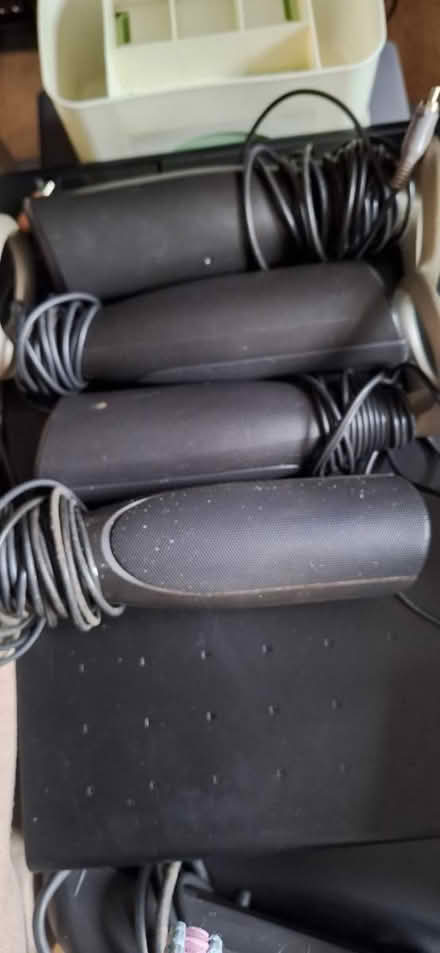 Photo of free DELL soundaround computer speakers (Welling) #1