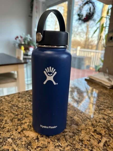 Photo of free Hydroflask 32oz (Cedar knolls, NJ) #1
