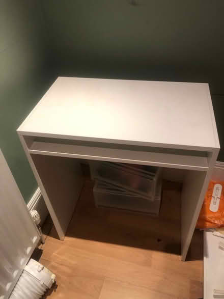 Photo of free Small ikea desk (Chelsea SW3) #4