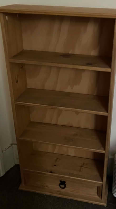 Photo of free DVD / CD Unit (Selhurst SE25) #1