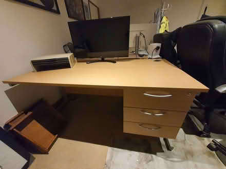 Photo of free Large office desk (Street on the Fosse BA4) #3